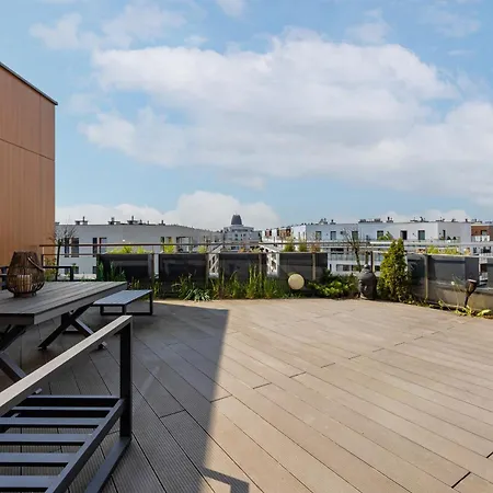 Royal Garden Apartment In Wilanow By Renters Prestige Warsaw Exterior photo